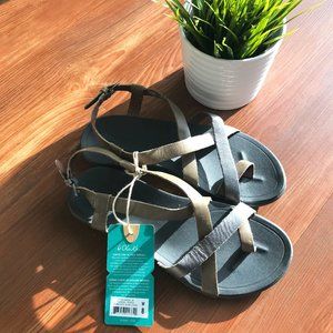 [New w/tags] Olukai Upena Charcoal/Pewter Sandals